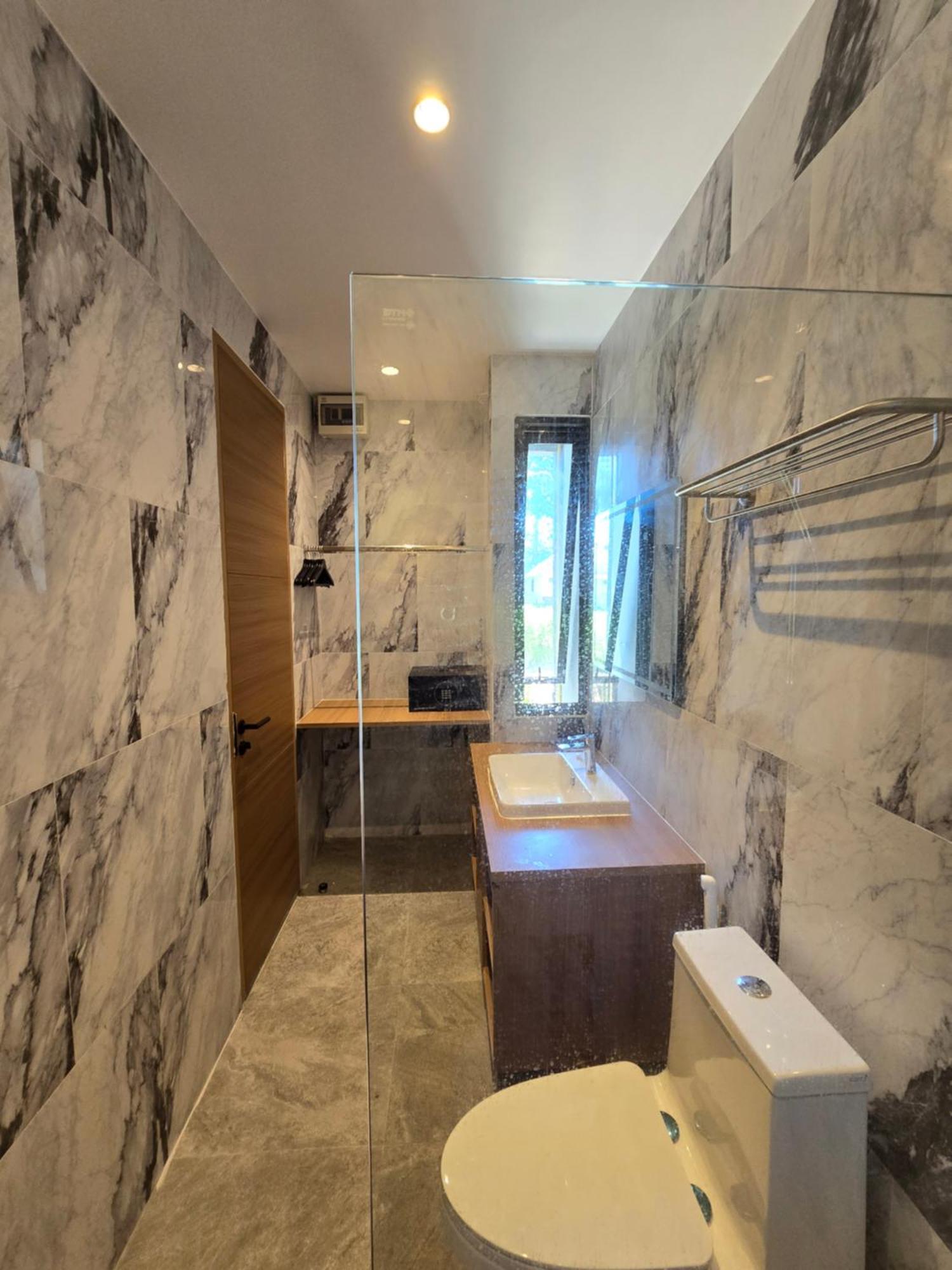 Samutra Residences Тонгсала Екстериор снимка