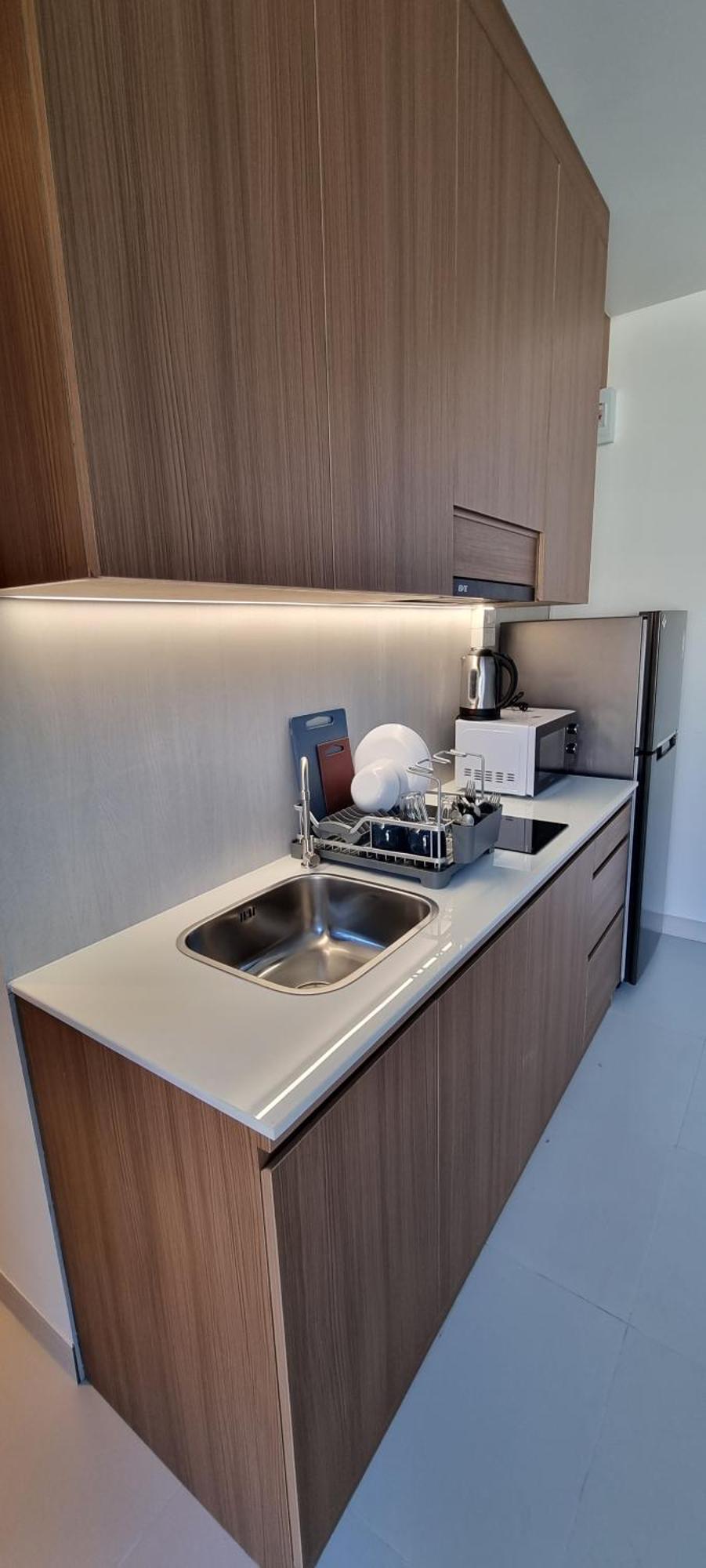 Samutra Residences Тонгсала Екстериор снимка